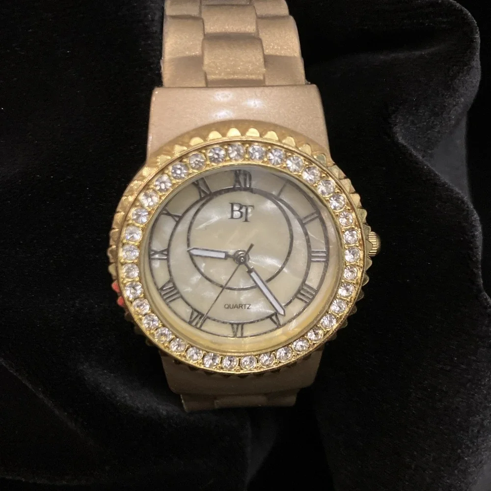 Bijoux Terner Womens Watch Mother of Pearl Face Gold Tone Crystal BT HR-805